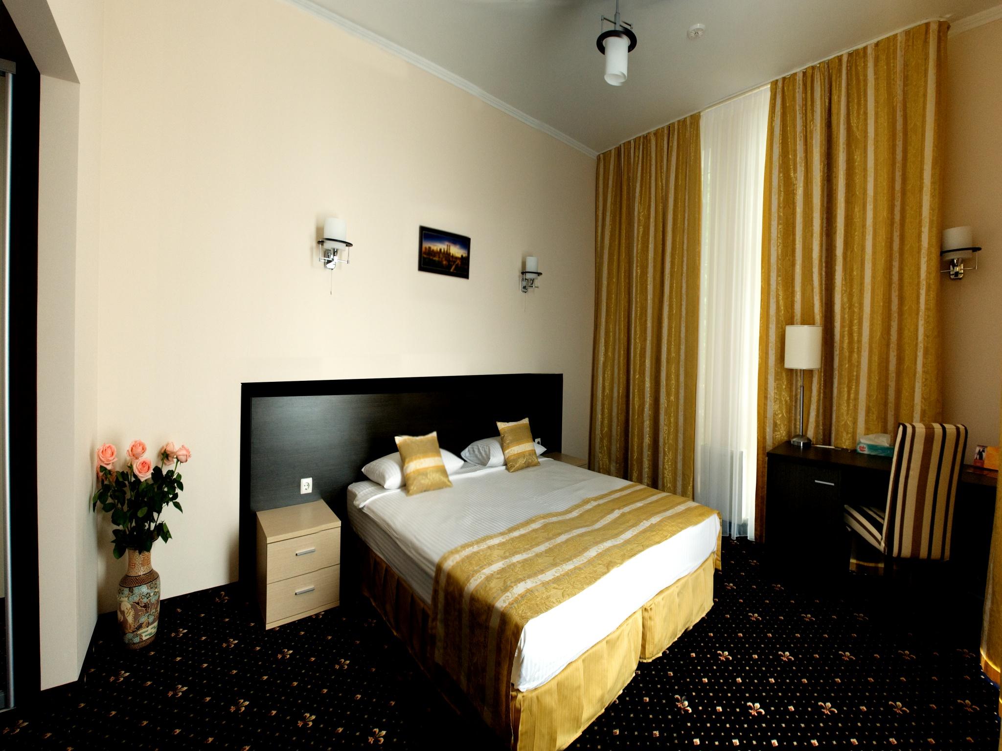 Manhattan Hotel & Restaurant Chişinau Rum bild