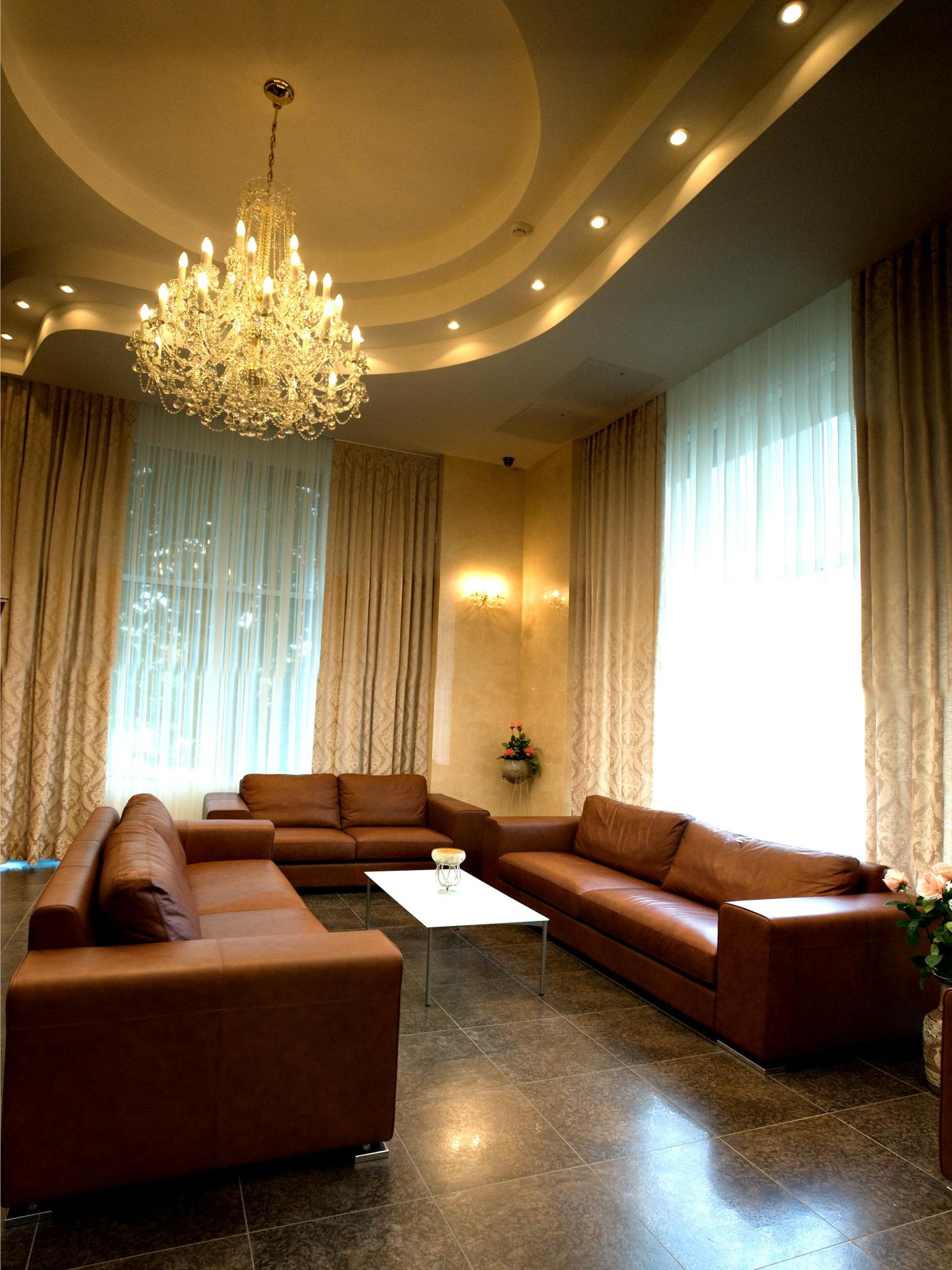 Manhattan Hotel & Restaurant Chişinau Exteriör bild