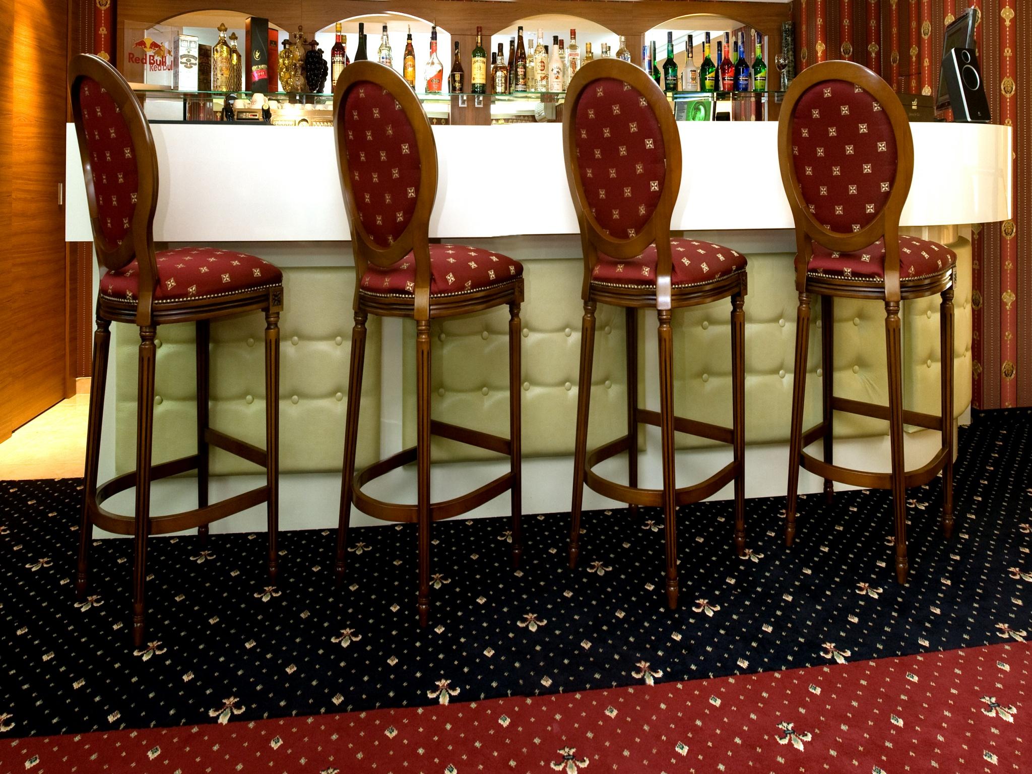 Manhattan Hotel & Restaurant Chişinau Exteriör bild