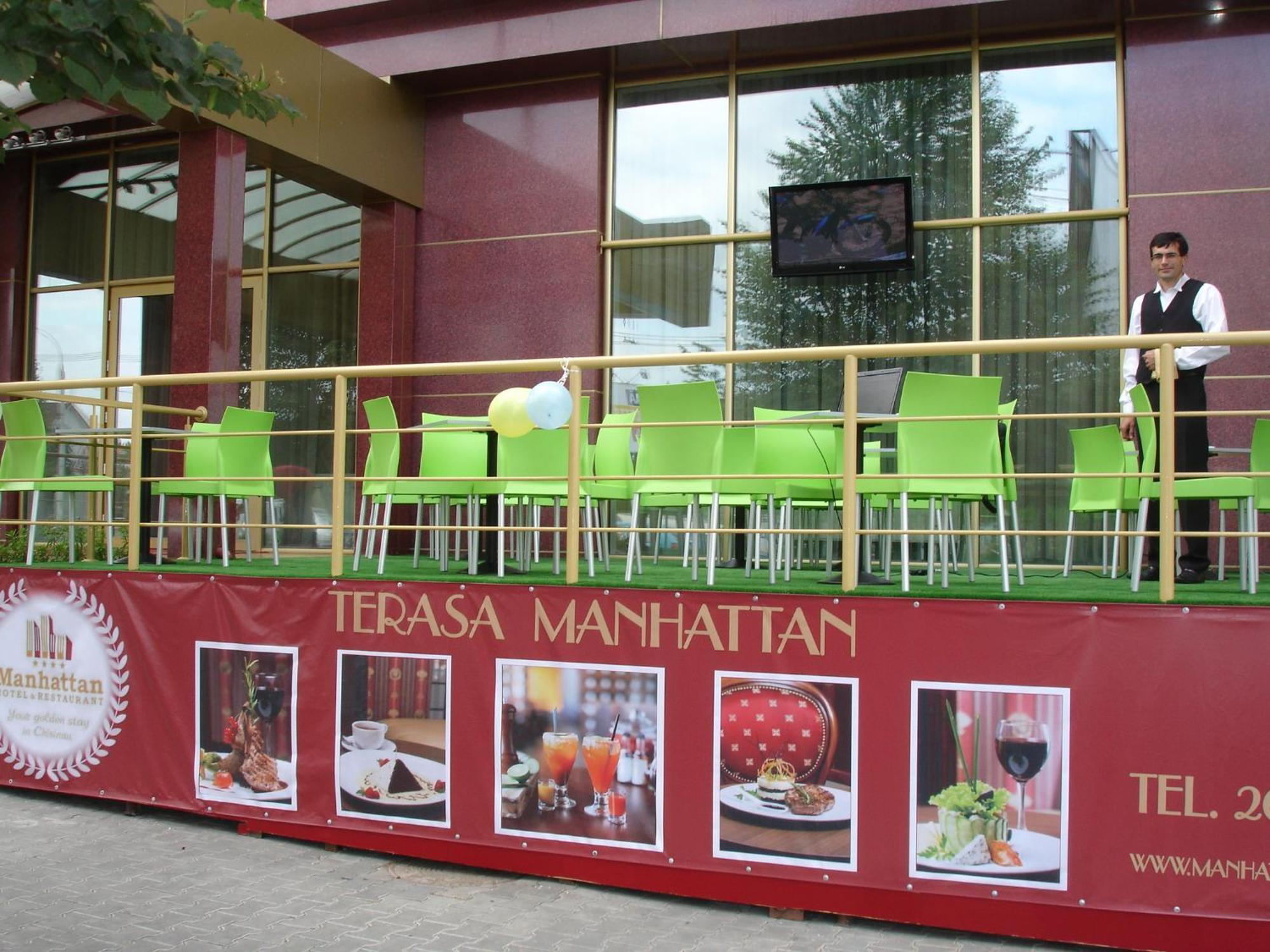 Manhattan Hotel & Restaurant Chişinau Exteriör bild